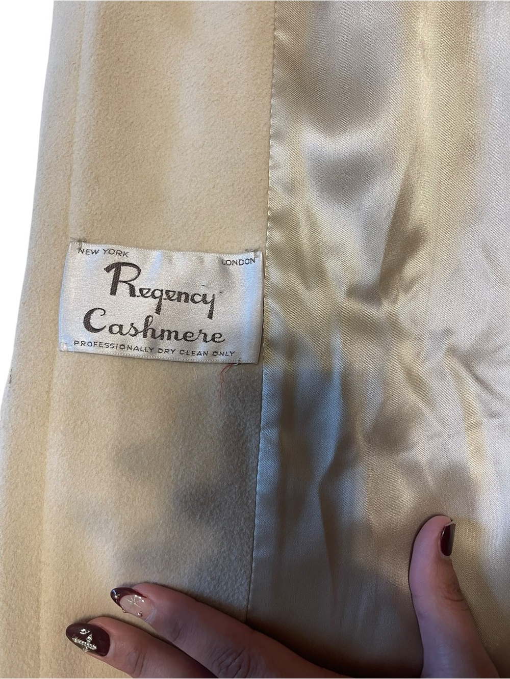 Cream Satin-Lined Coat Interior Detail - Picture 6 of 9